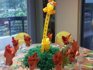 Old Giraffe Twisted Balloon Centerpiece