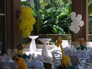 more Animal themed twisted Balloon Center Piece broad view