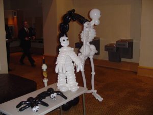 Halloween Balloon Decorations