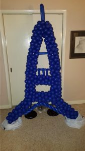 Balloon garland Eiffel tower