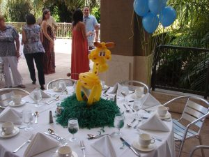 Giraffe Balloon Centerpiece
