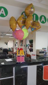 Happy birthday cake balloon bouquet