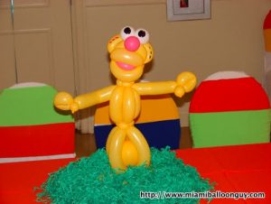 Sesame street Chloe balloon parody centerpiece