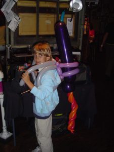 Simple rocket pack balloon wearable